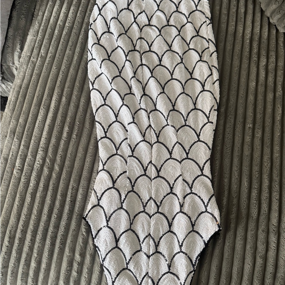 Cache Black and White Scallop Dress